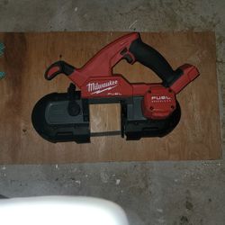 Milwaukee M18 Bandsaw
