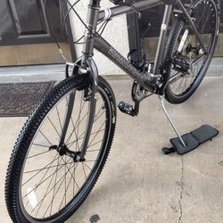 Diamondback Transporter MTB