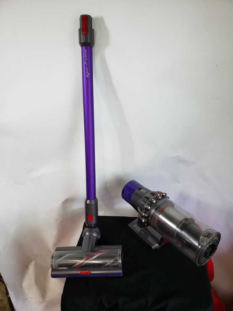 
Dyson Cyclone V11 Animal Bagless Vacuum Cleaner Silver - Wand & Head NO CHARGER 