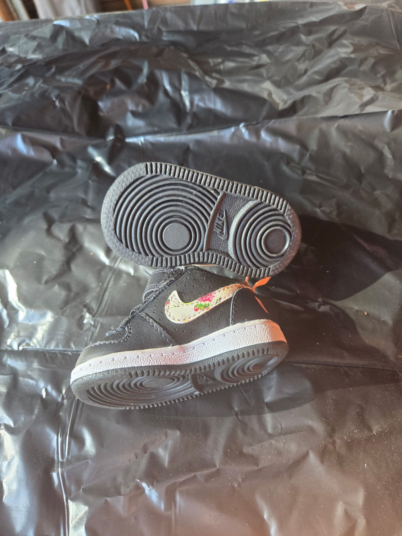 Kids Flower Nikes Size 2