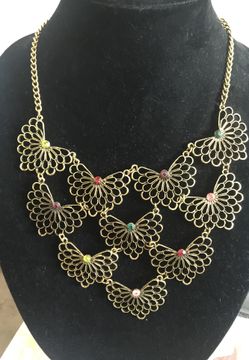 New in package Necklace.