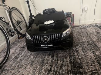 Mercedes-Benz AMG Kids Ride-On Electric Car Pink