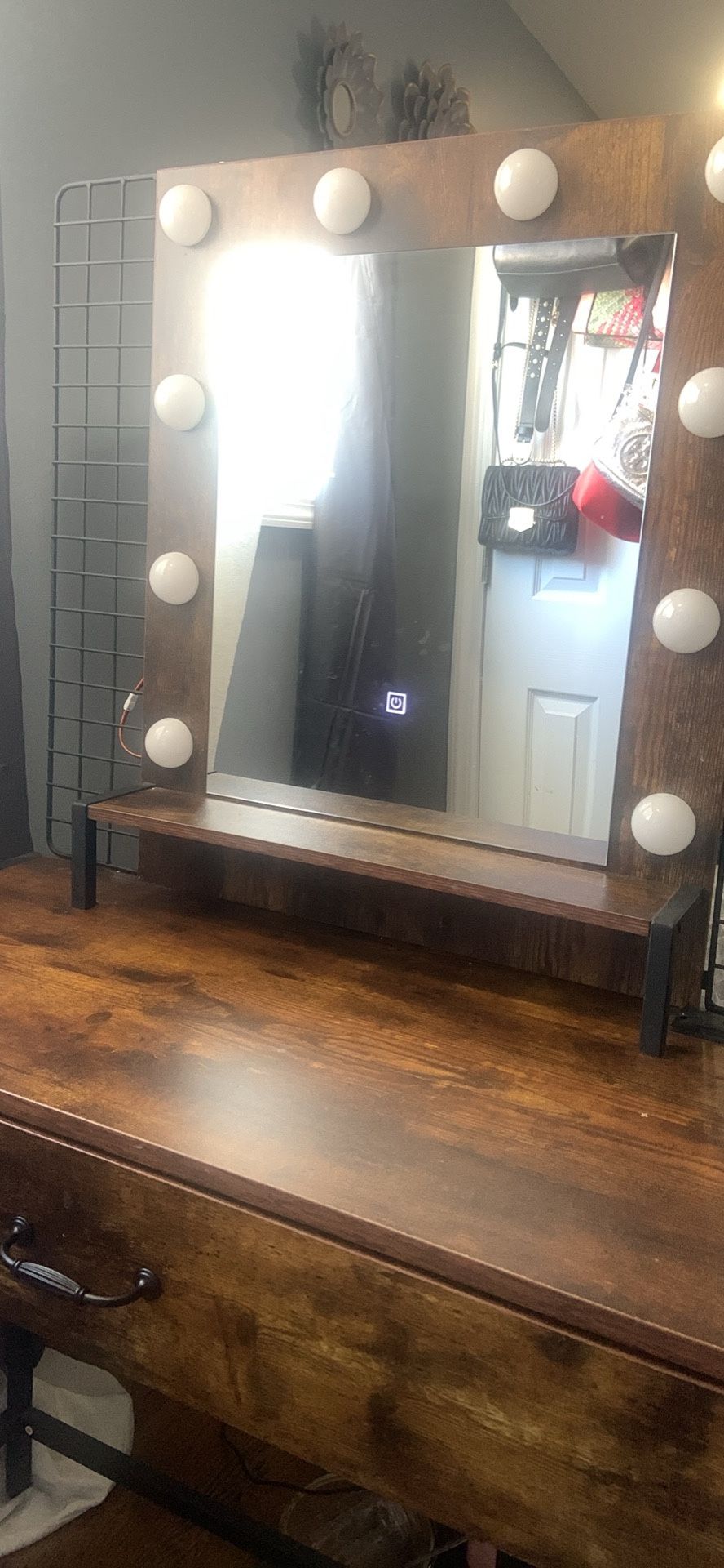Makeup Vanity