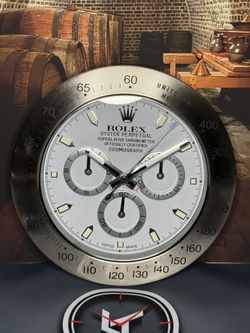 Silver Wall Clock 13-Inch Display Clock