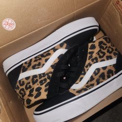 Womans Hightop Vans 