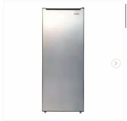 7.0 cu. ft. Upright Convertible Fridge/Freezer in Stainless Look