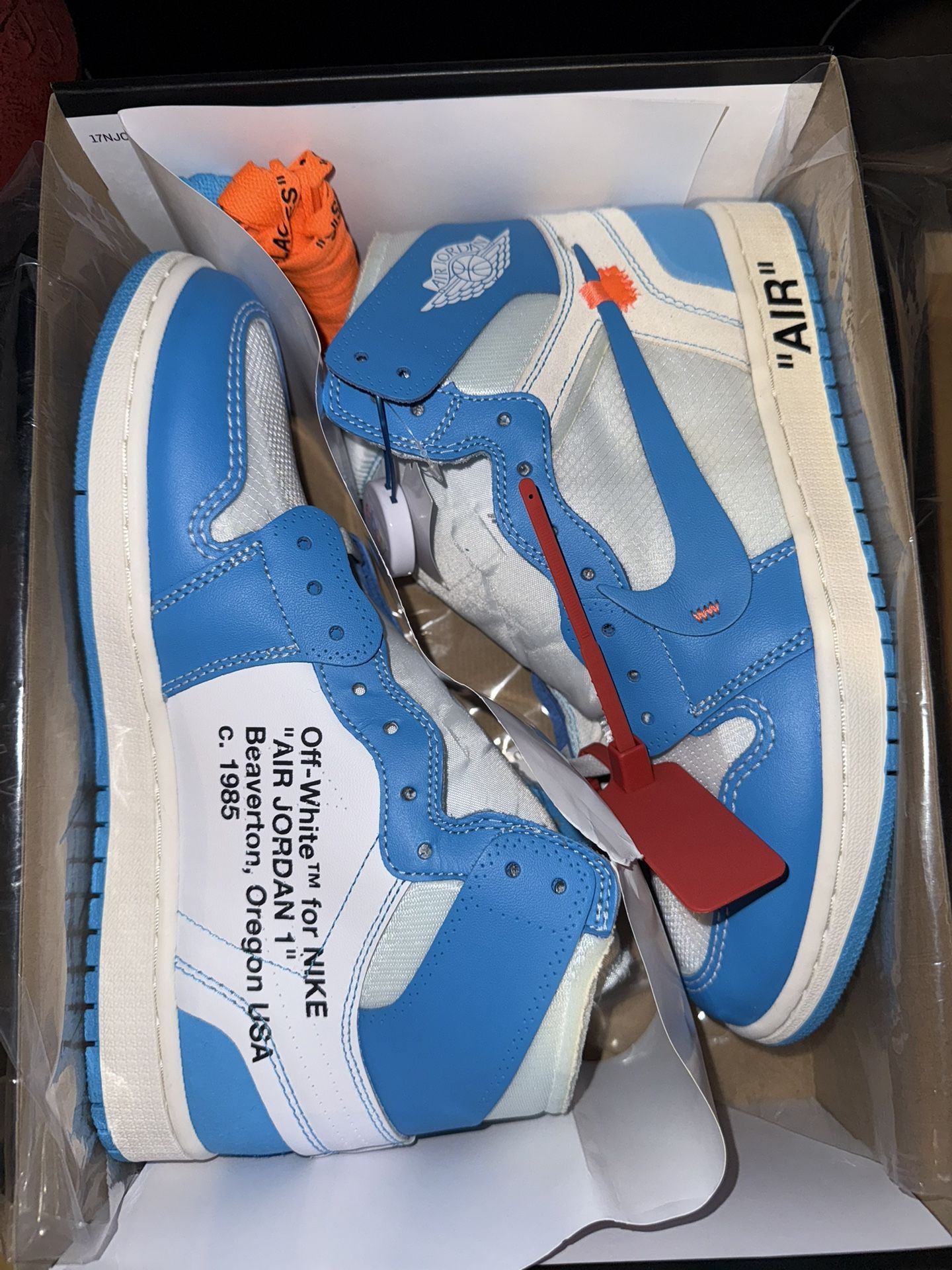 Off White Nike Air Jordan 1 UNC Size 9.5