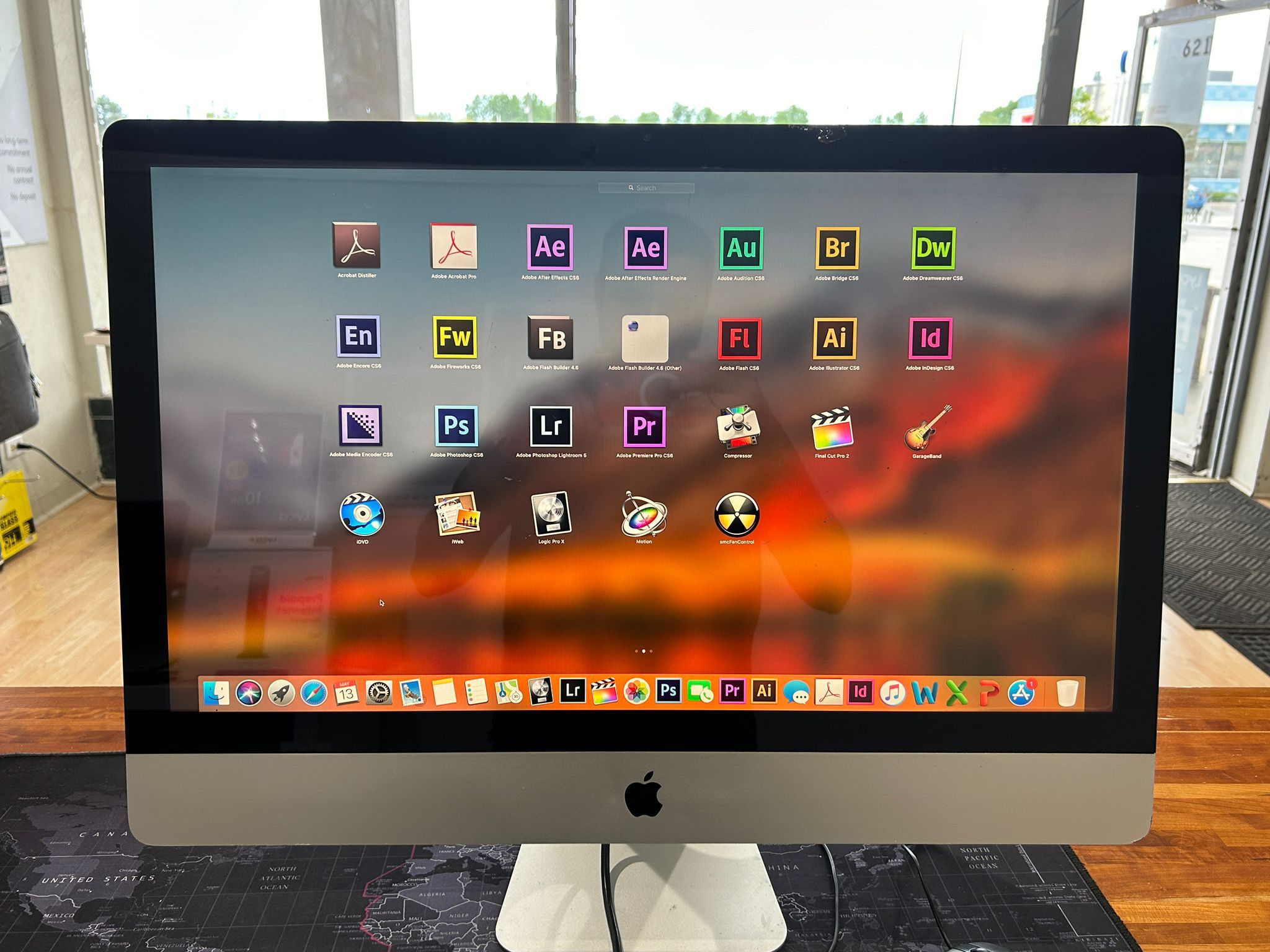 Apple IMac 27” 8GB RAM 512GB SSD! OSX