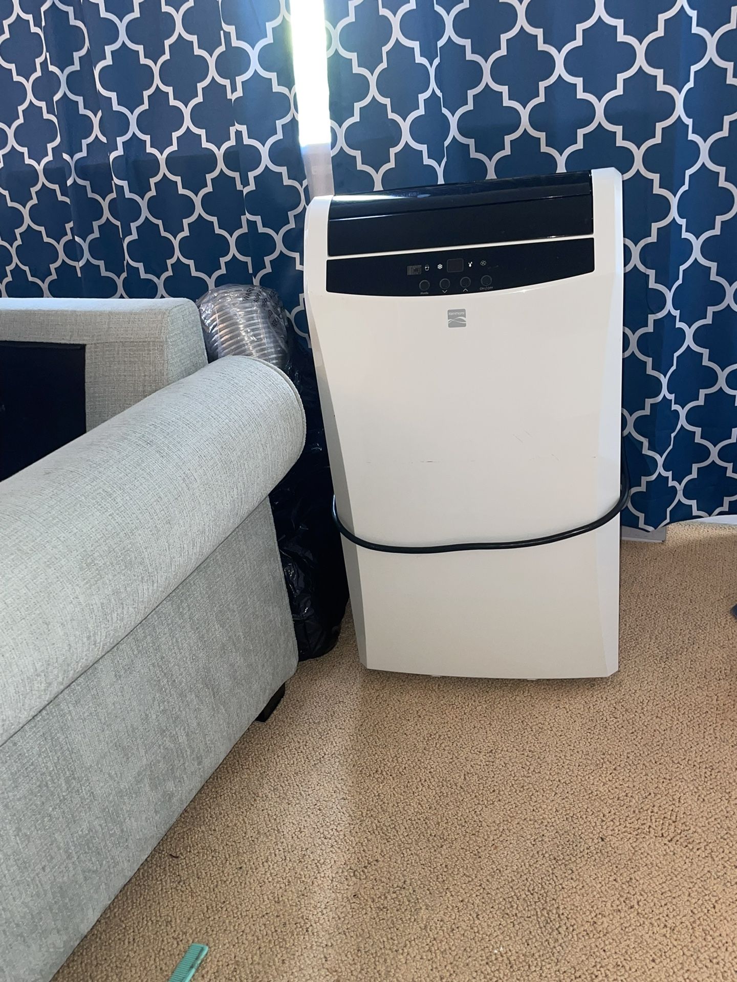 AC Air Conditioner unit