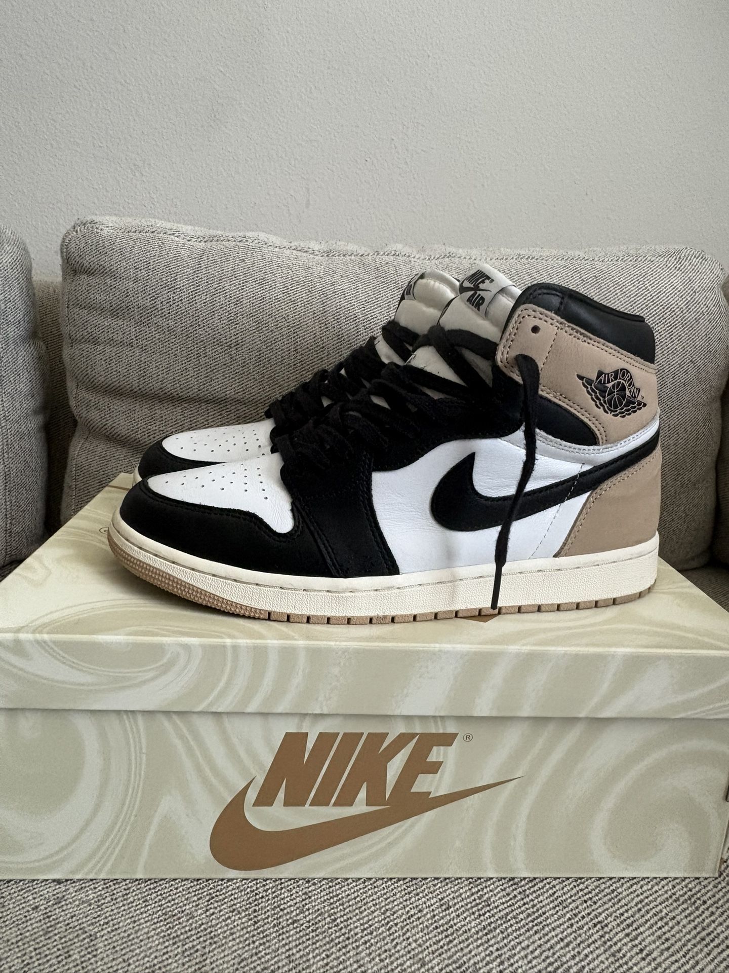 Jordan 1 “Latte”- Size 9.5 Men