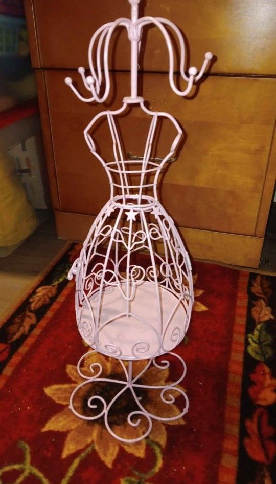 Pink Jewelry Display and organizer aprox. 20"