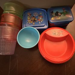 Children’s dessert bowls See Description 