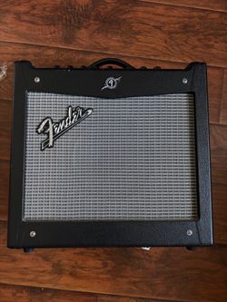 Fender Mustang Guitar Combo Amplifier