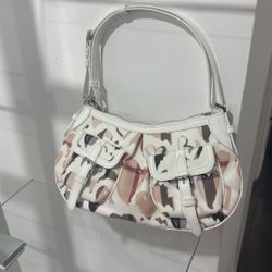 BURBERRY White Patent Leather Painted Heart Supernova Coated Canvas Nickie Shoulder Bag