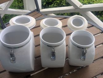 Set of 3 canisters