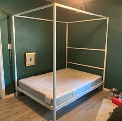 IKEA Vitarna Four Poster Bed and Mattress Queen