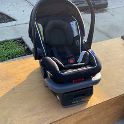 Graco Infant Car Seat