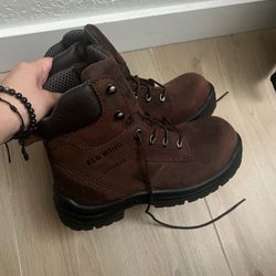 Women’s Red Wing Safety Toe Boot