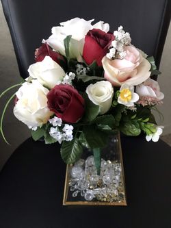 MOTHER’S DAY FLOWER ARRANGEMENT