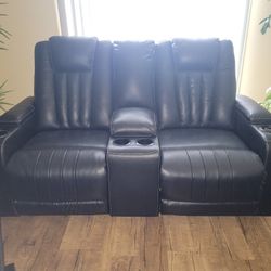 Ashley Dual Recliner Center Point With LED lights 