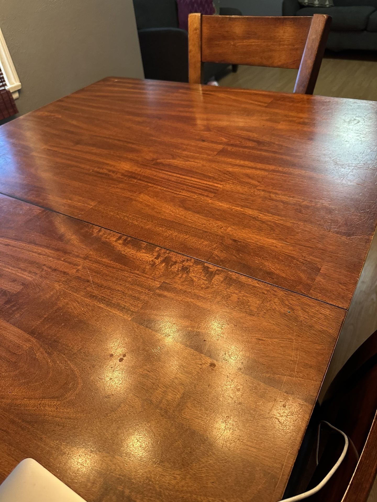 Table That Can Be Made Smaller And 4 Charges And Bench