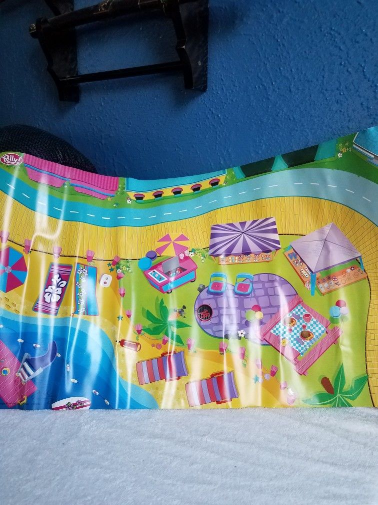 Polly Pocket Beach Playmat