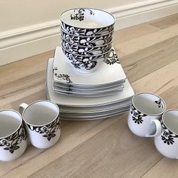 Mikasa Chocolate Swirl 16 piece dinnerware set LIKE NEW