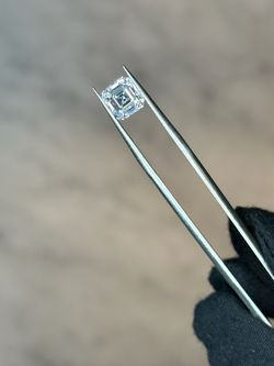 2.36CT Square Lab-Grown Diamond – F/SI1, IGI Paper