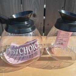 2X64 oz. Glass Coffee Decanter with Black Handle by First Choice.