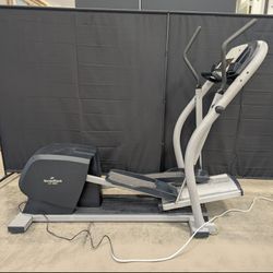 NordicTrack CX 1055 Power Ramp Elliptical Trainer