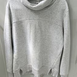 Alo Yoga Haze Turtleneck Sweatshirt (Small)
