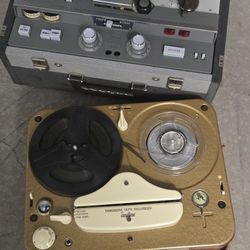SOLD AS-IS REEL TO REEL PLAYERS
I don't know the working conditions 
Sold for parts or repair 
Pick up in Sun Valley 