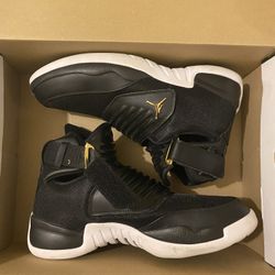 Jordan Generation 23 Size 12 Black/Black-White