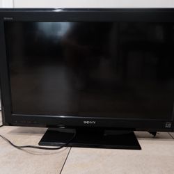 Sony Bravia 32” LCD TV