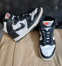 Nike Dunks Size 7
