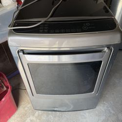 LG large Capacity Washer And Dryer For Both