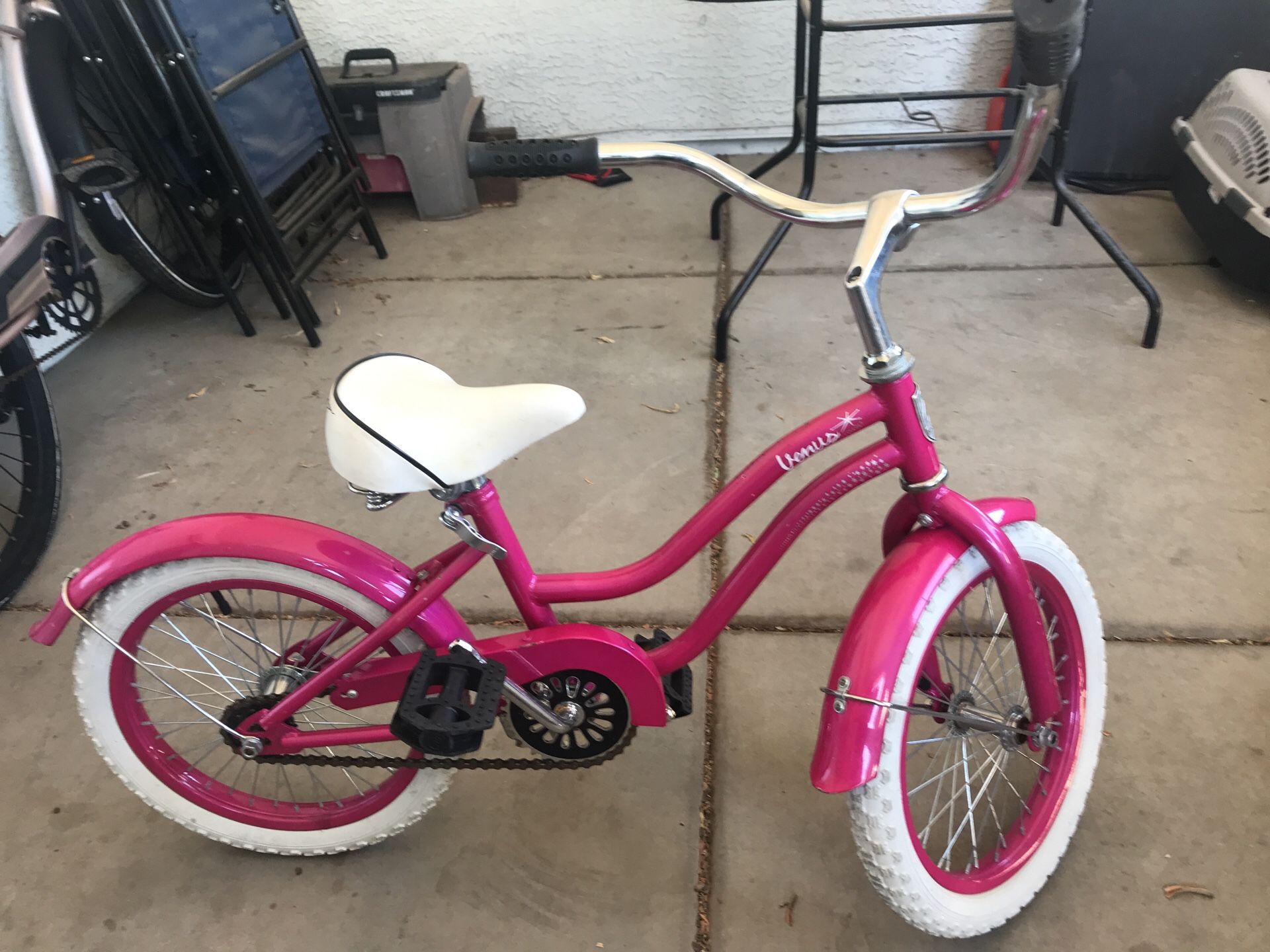 Venus Colby Cruiser 16 inch bike