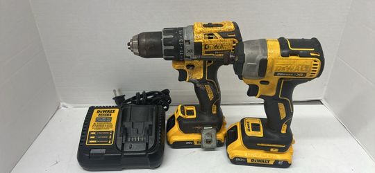 DeWalt 20V XR Drill & Impact Driver Combo Set