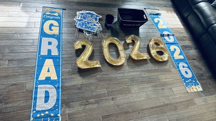 2026 Graduation Decor