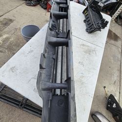 Dodge Ram 1500 Grille Shutter Oem