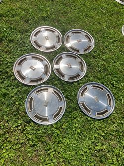 6 1981 to 1987 Oldsmobile Cutlass slot type Hubcap Wheel Cover 14"