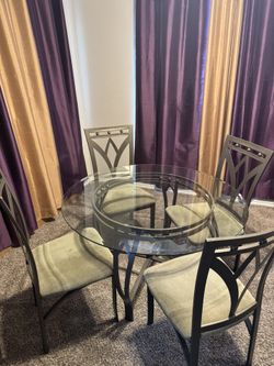 5 Piece Dining Room Table Set With Chairs