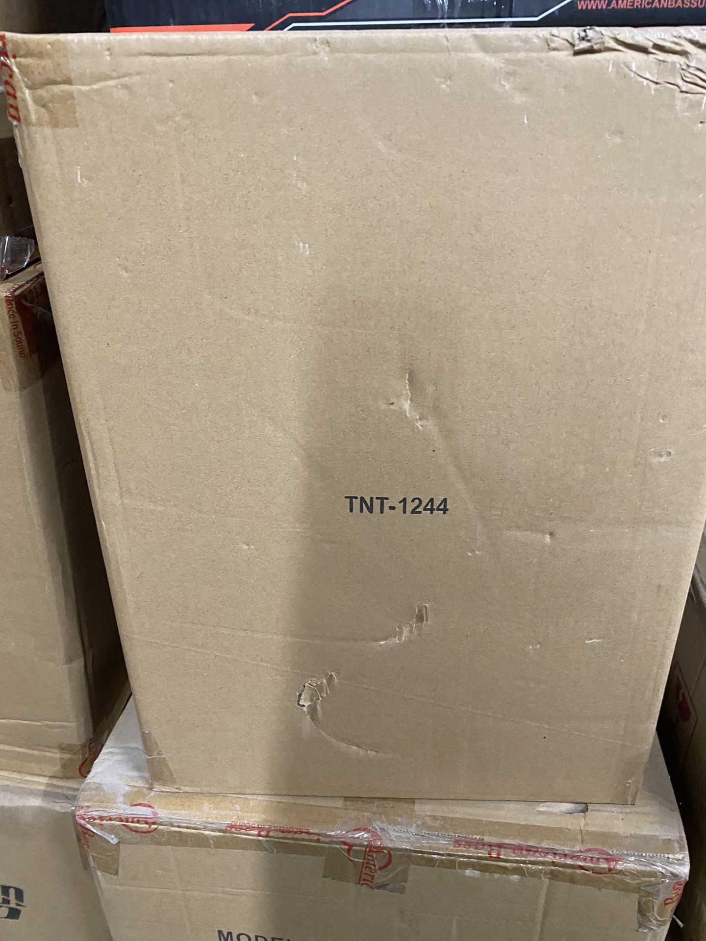 2 American Bass TNT 12s New