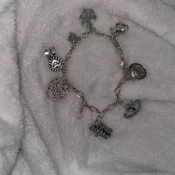 charm bracelet 