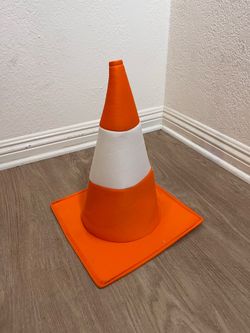 🚦 Traffic Cone Party Hat 🚨
