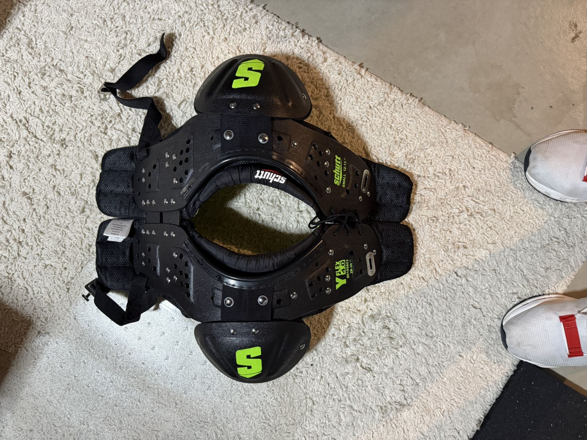 Schutt Shoulder Pads