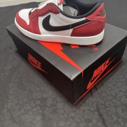 Jordan 1 Low Chicago (2025)