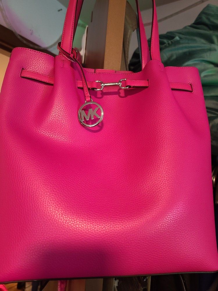 Michael Kors PURSE ( BRAND NEW)