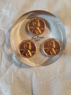 New coins without circulation since 1969 since new it's been put inside the glass