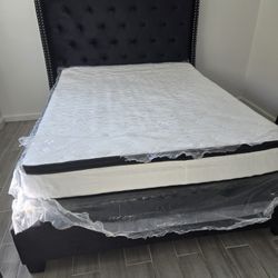King Bed Frame With Mattress 